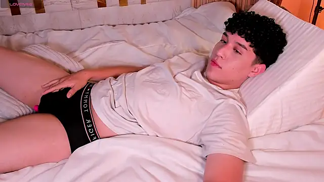 kai zareck online show from 8, 11, 2025