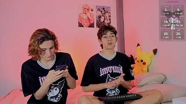 Snapshot of Darcy_and_Stolas chatting on 21, 10, 2025 Darcy and Stolas online show from 21, 10, 2025