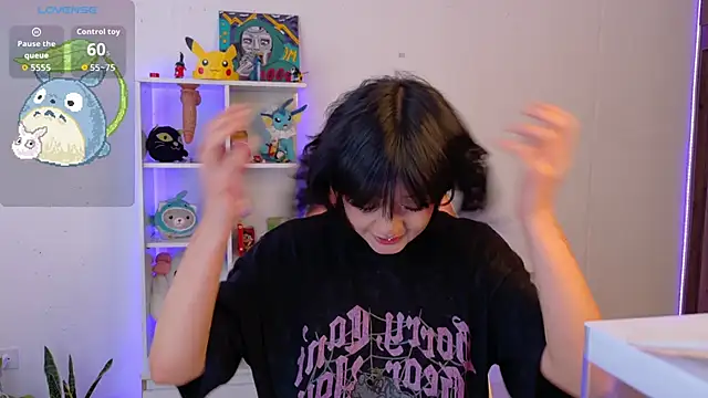 Snapshot of Sallie_Doll chatting on 14, 11, 2025 Sallie Doll online show from 14, 11, 2025