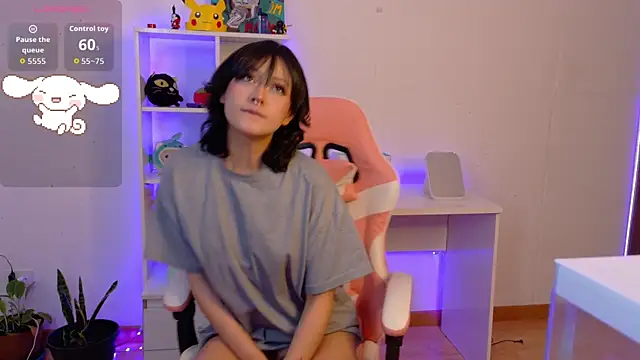 Snapshot of Sallie_Doll chatting on 21, 11, 2025 Sallie Doll online show from 21, 11, 2025