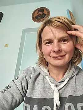 Snapshot of Masha412111 chatting on 19, 5, 2026 Masha412111 online show from 19, 5, 2026