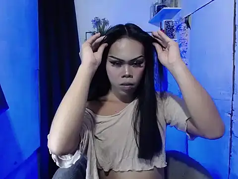 Snapshot of ella_foxtrot chatting on 8, 5, 2026 ella foxtrot online show from 8, 5, 2026