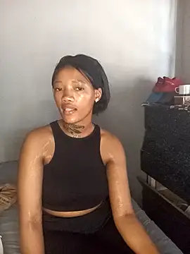 Snapshot of tattooangie chatting on 13, 10, 2025 tattooangie online show from 13, 10, 2025