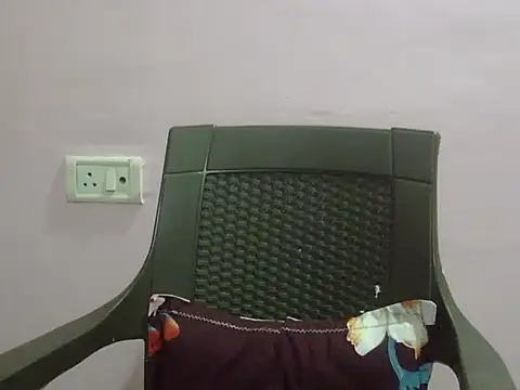 Snapshot of Laila_Cute chatting on 9, 5, 2026 Laila Cute online show from 9, 5, 2026