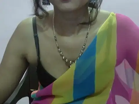 Snapshot of Laila_Cute chatting on 27, 5, 2026 Laila Cute online show from 27, 5, 2026