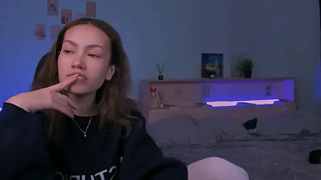 branchwithflowerss online show from 29, 11, 2025