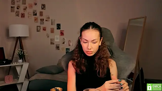 branchwithflowerss online show from 14, 11, 2025