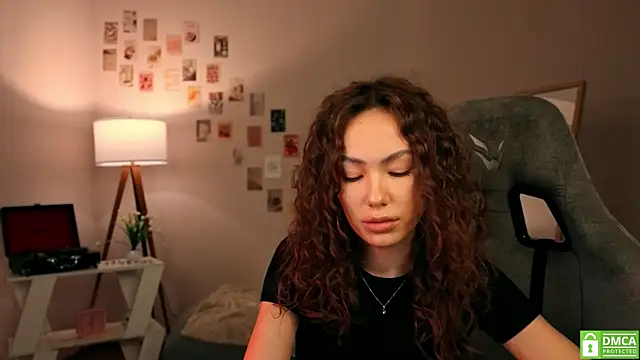 branchwithflowerss online show from 11, 11, 2025