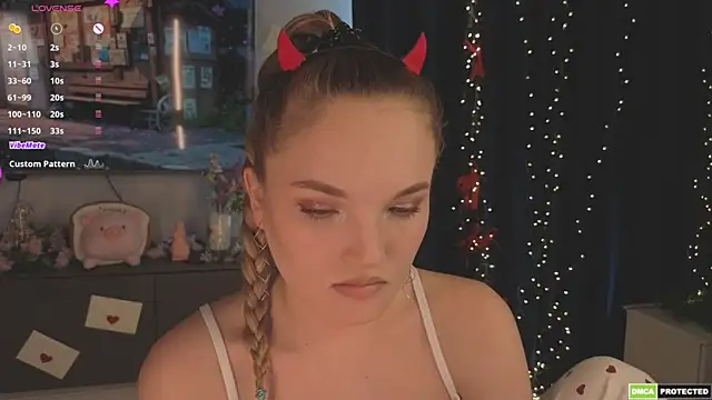 JulieLupo online show from 15, 4, 2026