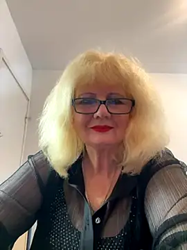 BoloshkaBlonda online show from 24, 10, 2025