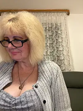 BoloshkaBlonda online show from 17, 11, 2025