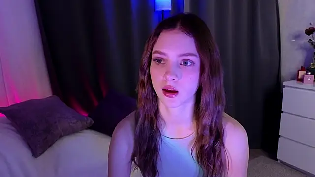 midnightMaya online show from 2, 11, 2025