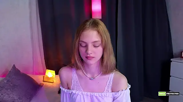 midnightMaya online show from 17, 12, 2025