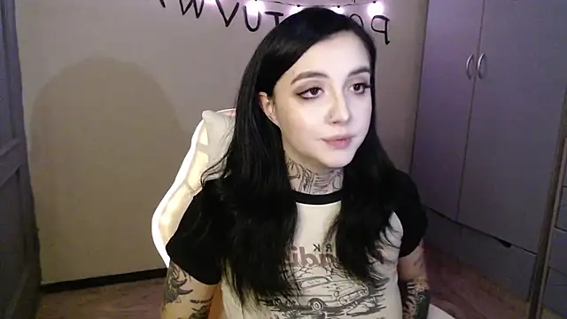 Rin andersonn online show from 28, 11, 2025