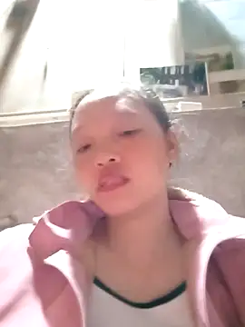 Snapshot of Minkine022 chatting on 31, 10, 2025 Minkine022 online show from 31, 10, 2025