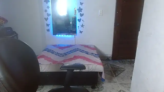 Ebony luna online show from 4, 3, 2026