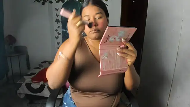 Ebony luna online show from 23, 7, 2026