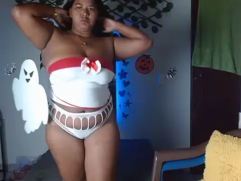 Snapshot of Ebony_luna chatting on 3, 10, 2025 Ebony luna online show from 3, 10, 2025