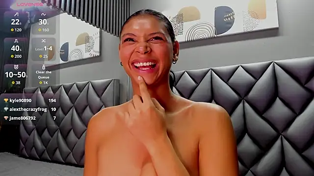 Sensual Shantal online show from 6, 10, 2025