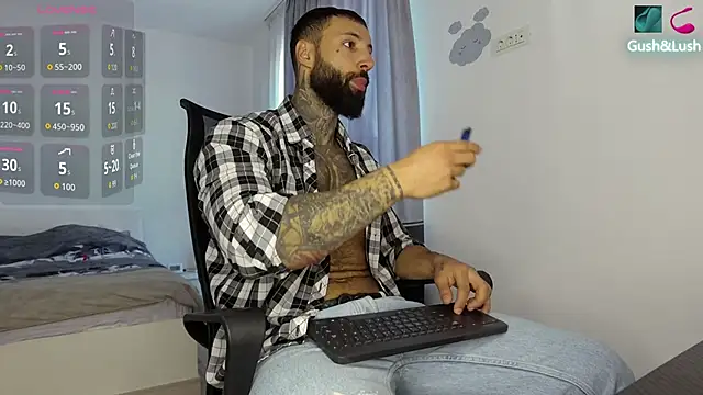 MasculineGuy99 online show from 10, 10, 2025