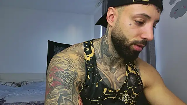 MasculineGuy99 online show from 16, 12, 2025