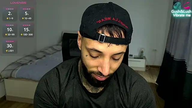 MasculineGuy99 online show from 23, 12, 2025