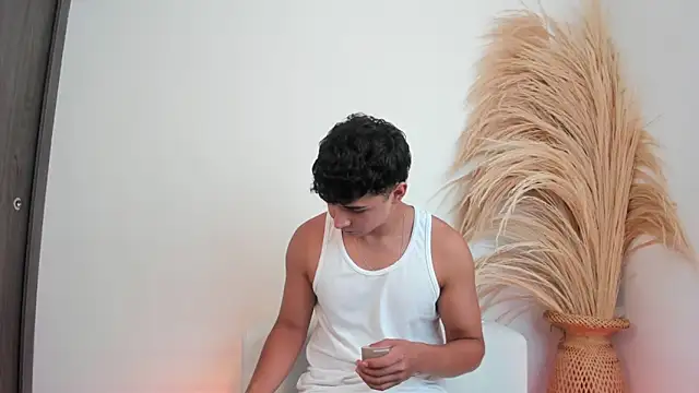 Thiago Connor21 online show from 17, 12, 2025