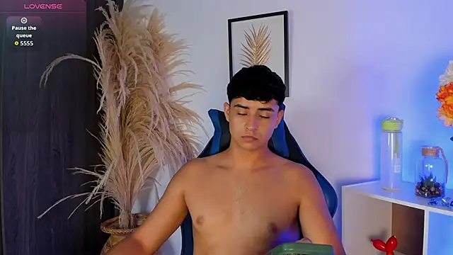 Thiago Connor21 online show from 27, 5, 2026