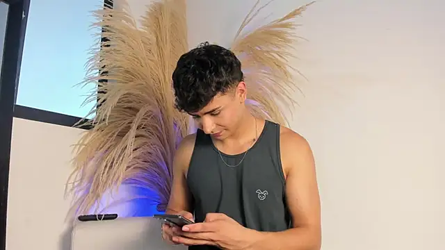 Thiago Connor21 online show from 3, 11, 2025