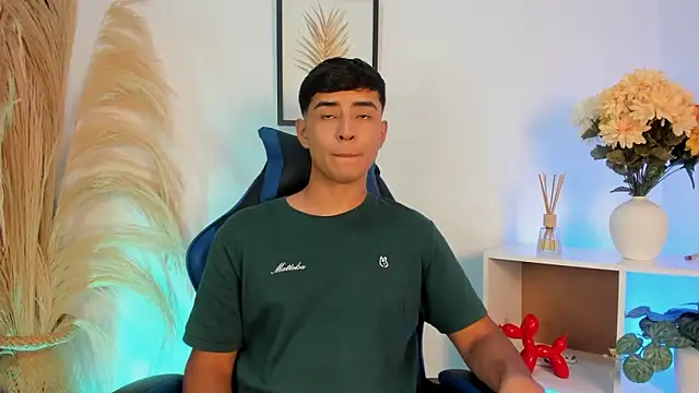 Thiago Connor21 online show from 21, 4, 2026