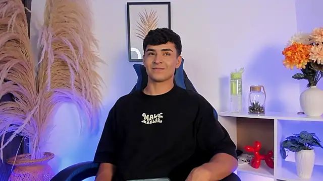 Thiago Connor21 online show from 17, 5, 2026