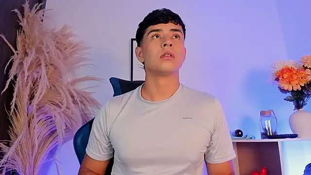 Thiago Connor21 online show from 25, 5, 2026