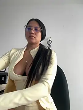 Pocahontas sun online show from 18, 11, 2025