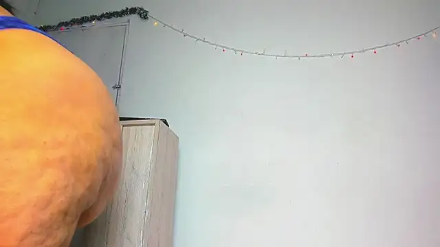 Snapshot of BBW_LATIN_BIGASSS chatting on 19, 12, 2025 BBW LATIN BIGASSS online show from 19, 12, 2025