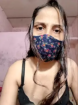 DIVINEDIVAA online show from 6, 10, 2025