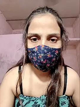 DIVINEDIVAA online show from 4, 10, 2025