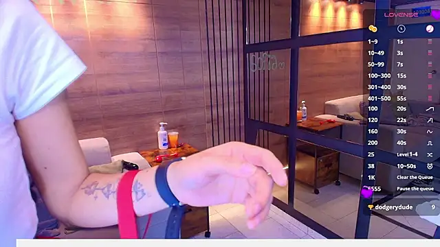 Matti sofia  online show from 24, 2, 2026