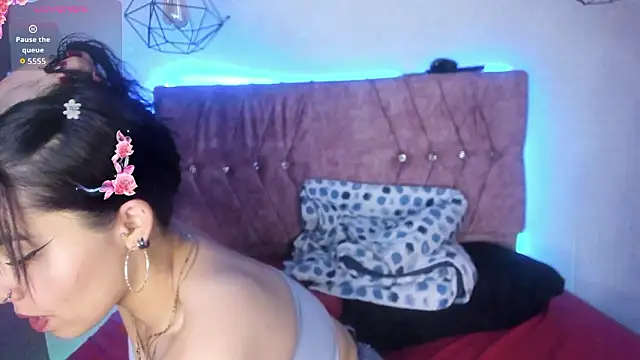 Mia lopez 1 online show from 13, 2, 2026