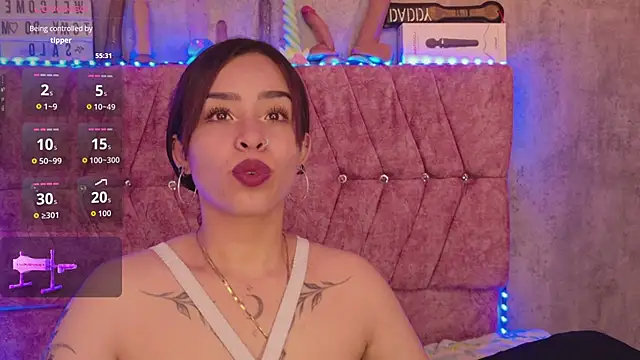 Snapshot of Mia_lopez_1 chatting on 25, 5, 2026 Mia lopez 1 online show from 25, 5, 2026