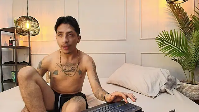 fkenneth macias online show from 21, 10, 2025