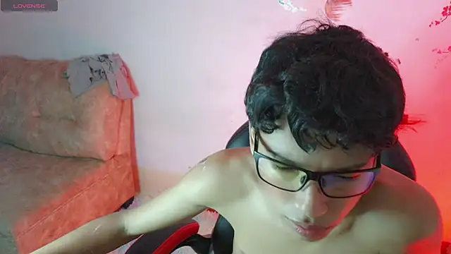 Snapshot of Im_david02 chatting on 16, 10, 2025 Im david02 online show from 16, 10, 2025