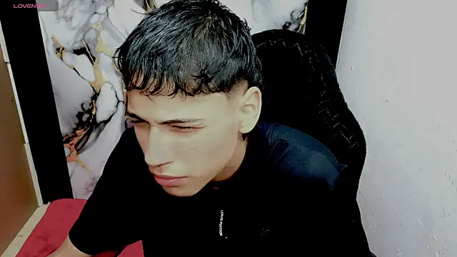 Snapshot of Im_david02 chatting on 13, 1, 2026 Im david02 online show from 13, 1, 2026