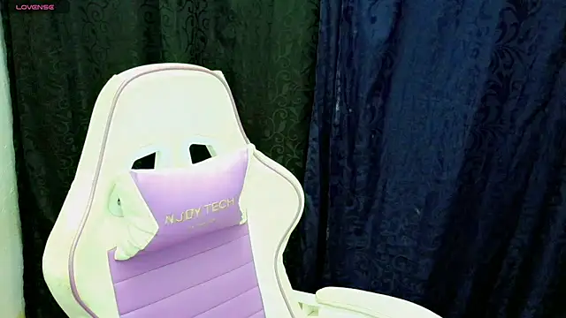 Snapshot of Im_david02 chatting on 29, 10, 2025 Im david02 online show from 29, 10, 2025