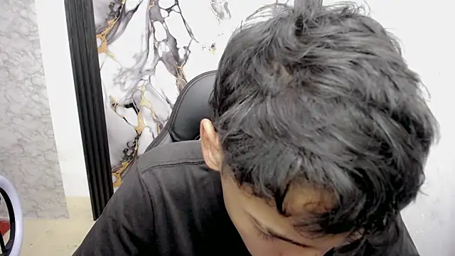 Snapshot of Im_david02 chatting on 29, 11, 2025 Im david02 online show from 29, 11, 2025