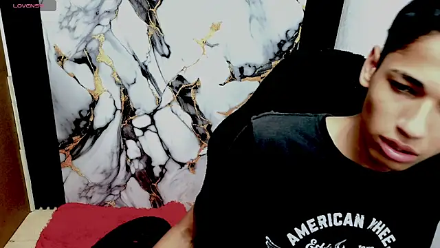 Snapshot of Im_david02 chatting on 24, 2, 2026 Im david02 online show from 24, 2, 2026