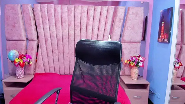 sarah sweett  online show from 20, 10, 2025