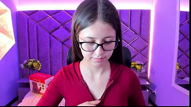 Snapshot of sarah_sweett_ chatting on 2, 6, 2026 sarah sweett online show from 2, 6, 2026
