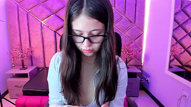Snapshot of sarah_sweett_ chatting on 15, 7, 2026 sarah sweett online show from 15, 7, 2026