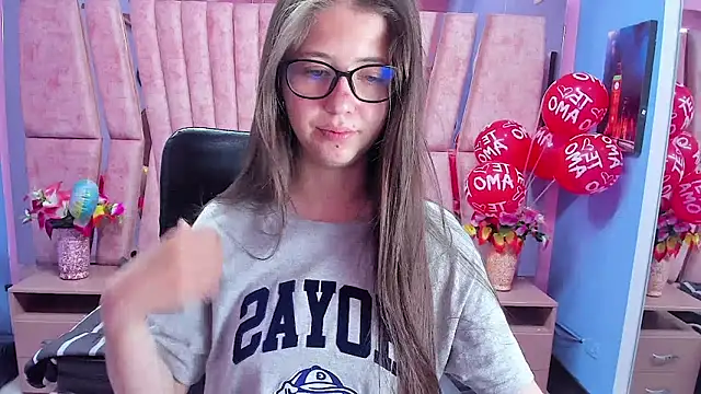 sarah sweett  online show from 21, 12, 2025