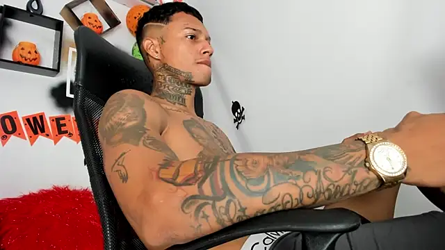 Snapshot of The_boy_dreams1 chatting on 26, 10, 2025 The boy dreams1 online show from 26, 10, 2025